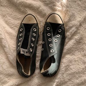 Low top black converse no laces